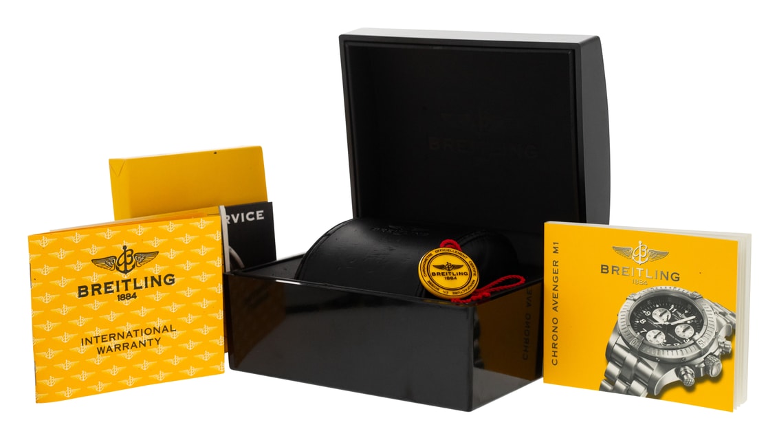 Breitling Chrono Avenger M1 E73360 Image 4